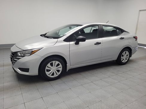 Used 2025 Nissan Versa S w/ Trunk Package FWD image 2
