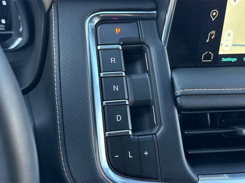 Certified 2024 GMC Yukon XL AT4 image 27