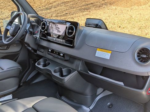 New 2026 Mercedes-Benz Sprinter 2500 image 34