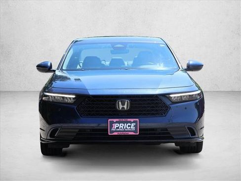 Used 2023 Honda Accord EX-L image 2