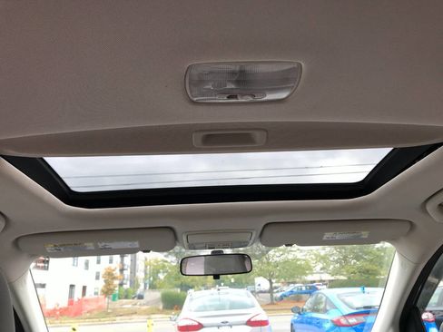 Used 2012 Honda CR-V EX-L image 11