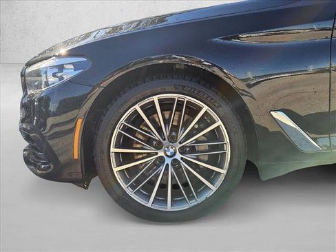 Used 2019 BMW 530i w/ Convenience Package image 9