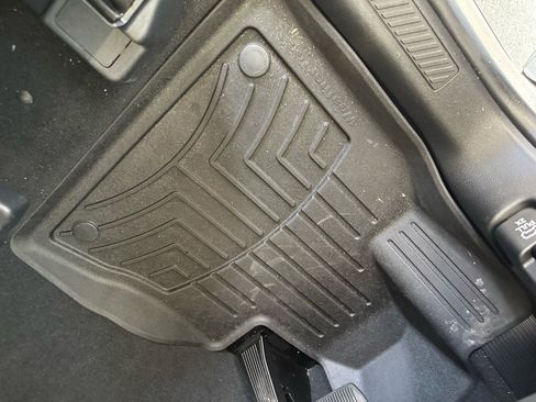 Used 2025 Ford Explorer Active w/ Active Comfort Package image 27