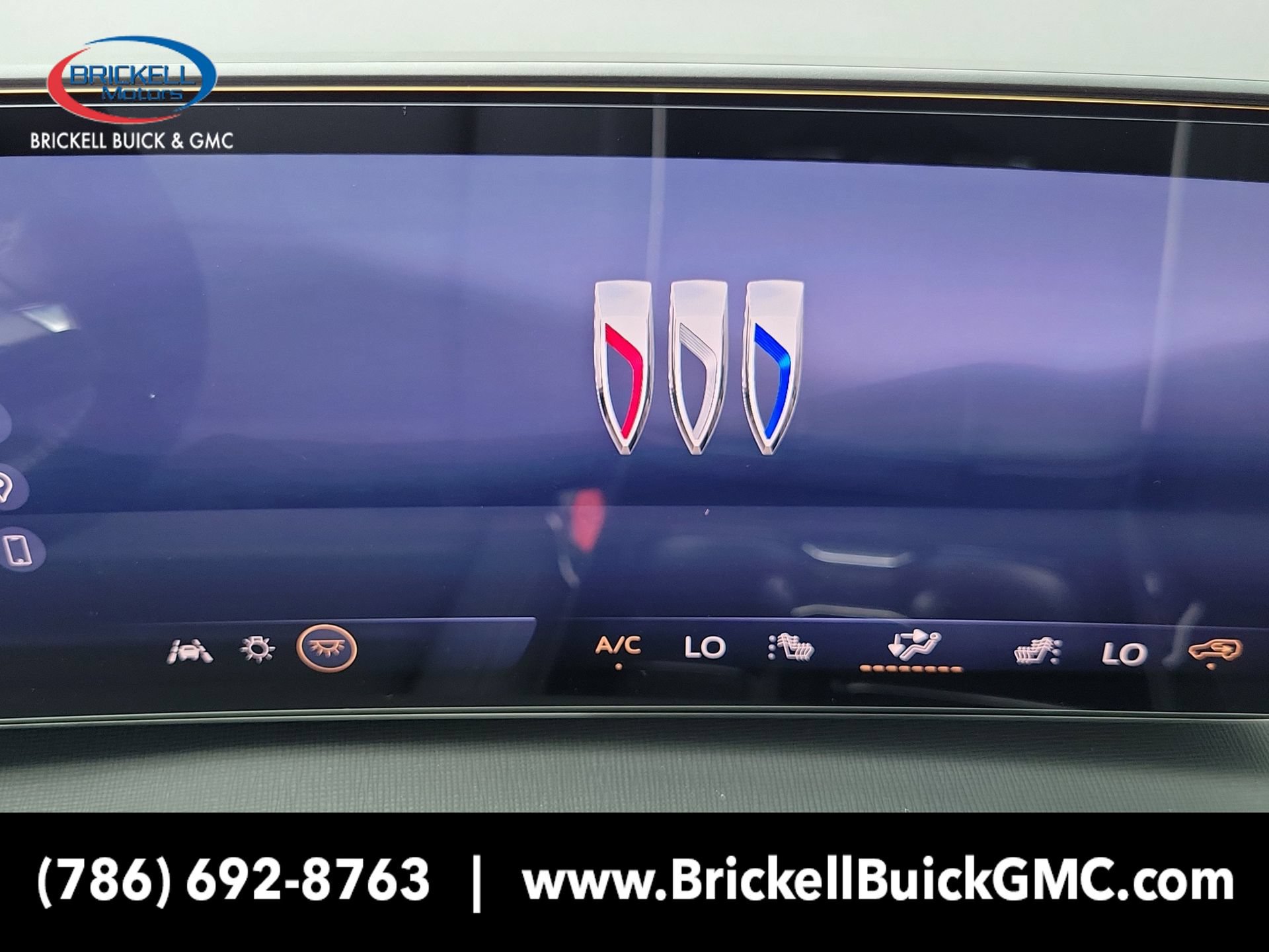 New 2026 Buick Enclave Sport Touring w/ Power Package FWD image 33