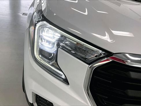 Used 2022 GMC Terrain SLE w/ Driver Convenience Package image 31