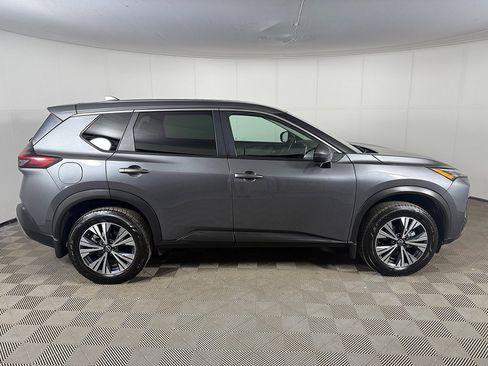 Used 2022 Nissan Rogue SV image 12