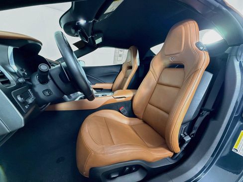 Used 2019 Chevrolet Corvette Stingray Convertible w/ 2LT Preferred Equipment Group RWD image 23