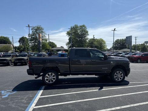 New 2026 RAM 2500 Big Horn AWD/4WD image 14