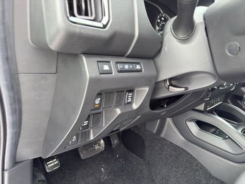 New 2026 Nissan Frontier SV image 14