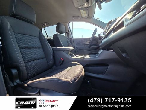 Used 2024 GMC Terrain SLE FWD image 30
