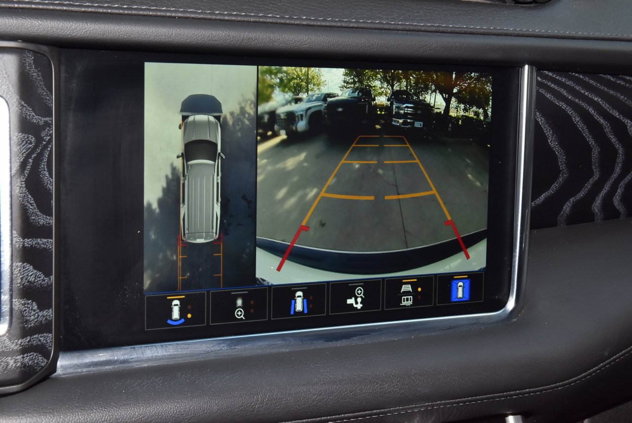 Used 2022 GMC Yukon Denali RWD image 30