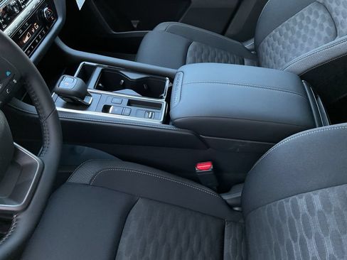 New 2026 Nissan Pathfinder SV FWD image 33