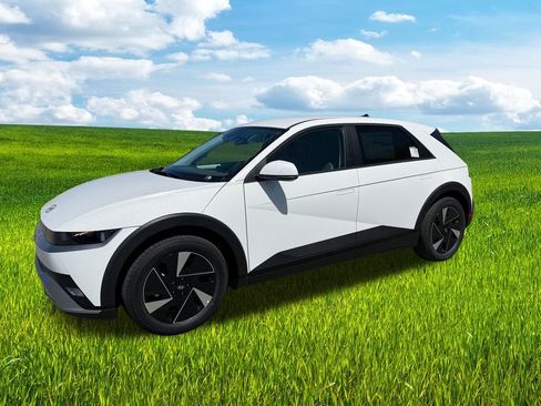 New 2026 Hyundai Ioniq 5 SEL AWD/4WD image 2