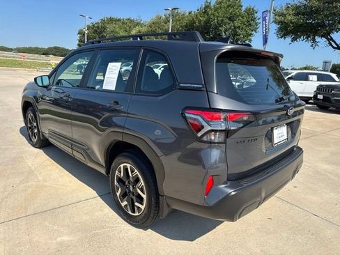 Certified 2025 Subaru Forester AWD/4WD image 5
