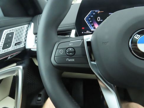 Used 2025 BMW X1 xDrive28i w/ Premium Package image 12