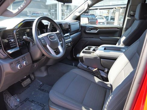 Used 2023 GMC Sierra 1500 Elevation image 28