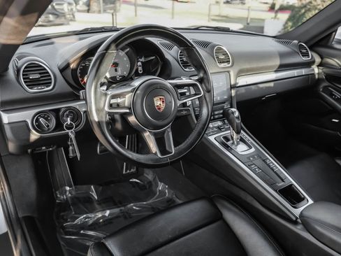Used 2018 Porsche 718 Cayman S image 12