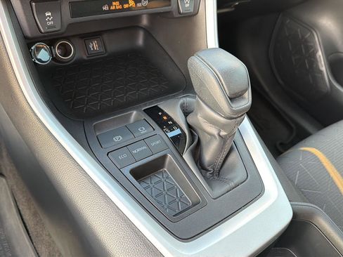 Certified 2023 Toyota RAV4 XLE w/ Convenience Package FWD image 27