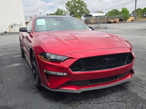 Used 2022 Ford Mustang GT Premium w/ Black Accent Package RWD image 13