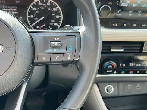 Certified 2023 Nissan Rogue SL w/ SL Premium Package AWD/4WD image 16