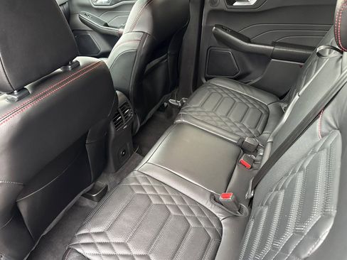 Used 2024 Ford Escape ST-Line Elite w/ Premium Technology Package image 12