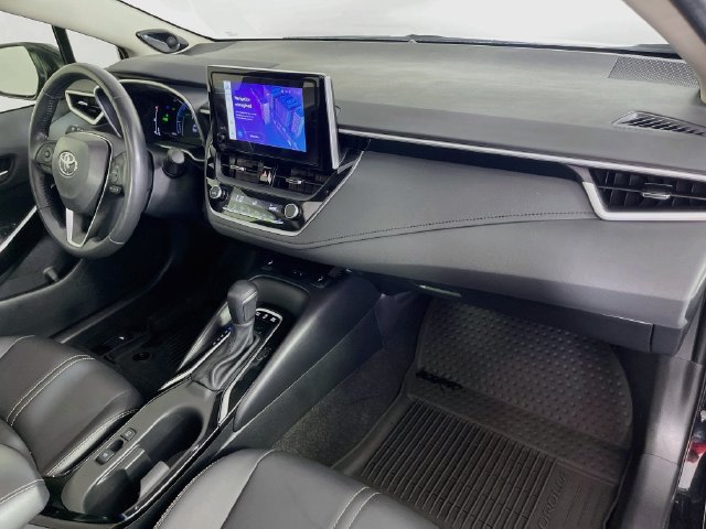 Used 2024 Toyota Corolla XLE FWD image 30