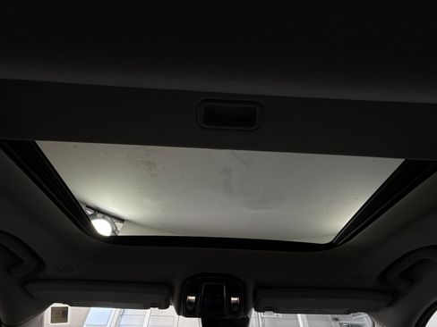 Used 2023 Jeep Grand Cherokee L Laredo image 23