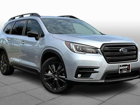 Used 2022 Subaru Ascent Onyx Edition image 2