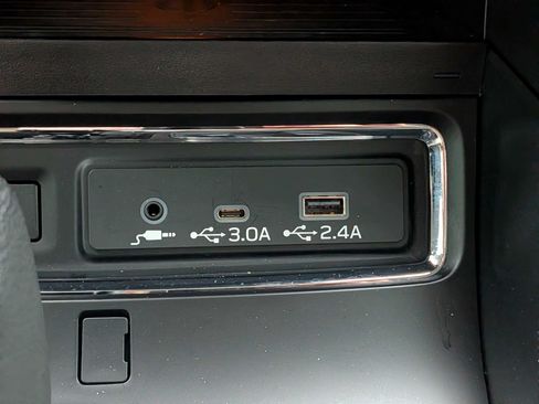 Used 2025 Subaru Ascent Onyx Edition AWD/4WD image 21