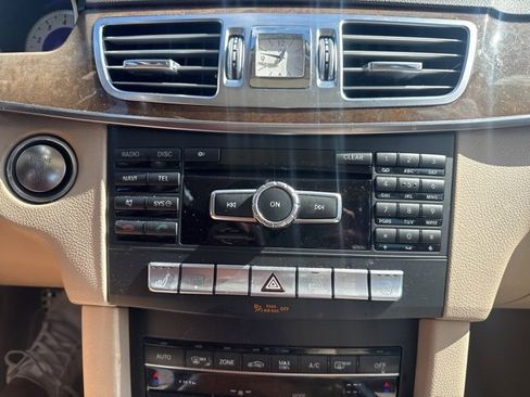 Used 2014 Mercedes-Benz E 350 E 350 w/ Premium 1 Package image 29