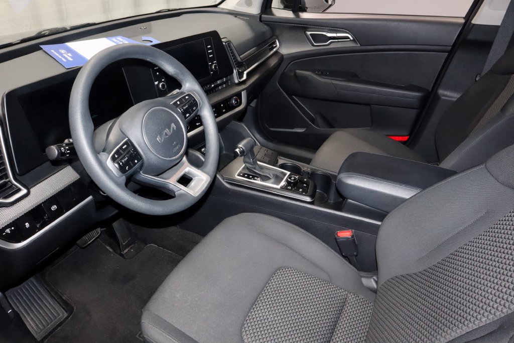 Used 2024 Kia Sportage LX FWD image 22