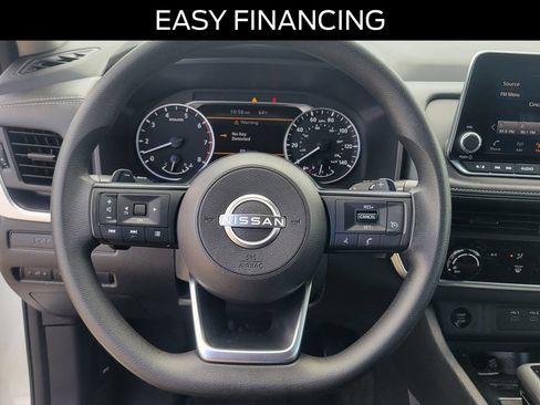 Used 2024 Nissan Rogue S FWD image 21