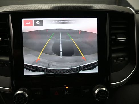 New 2026 RAM 1500 Express AWD/4WD image 4