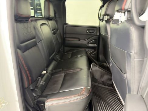 Used 2023 Nissan Frontier PRO-4X w/ Pro-4X Premium Package AWD/4WD image 30