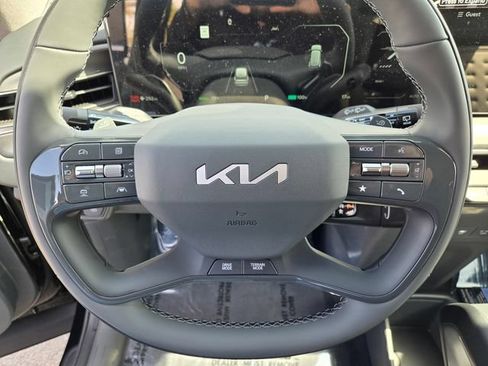 New 2026 Kia EV9 Wind AWD/4WD image 16