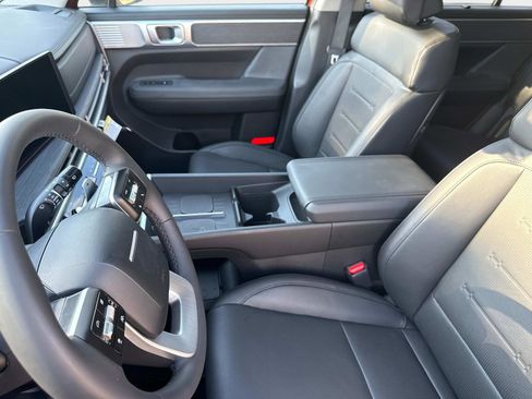 Used 2025 Hyundai Santa Fe Limited image 19