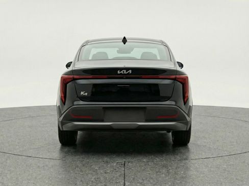 Used 2025 Kia K4 LXS image 6