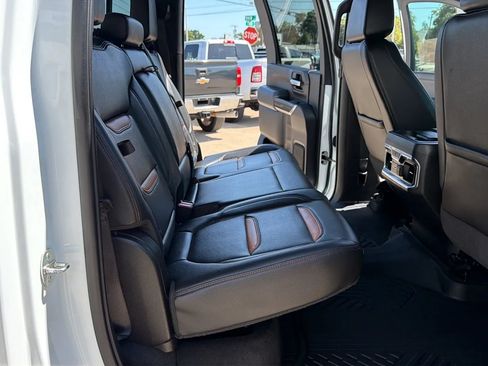 Used 2020 GMC Sierra 2500 AT4 w/ Technology Package AWD/4WD image 13
