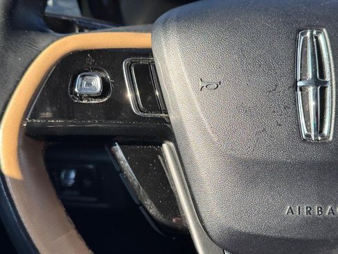 Certified 2022 Lincoln Corsair Reserve image 19