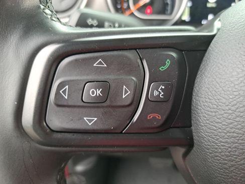 Used 2022 Jeep Gladiator Overland AWD/4WD image 15