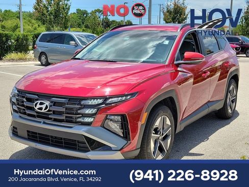 Used 2025 Hyundai Tucson SEL FWD image 5