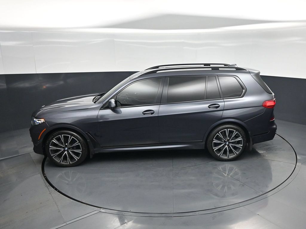 Used 2020 BMW X7 M50i w/ Dynamic Handling Package AWD/4WD image 43