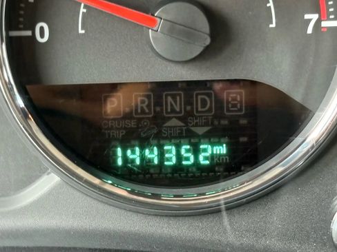 Used 2015 Jeep Wrangler Unlimited Sahara image 9