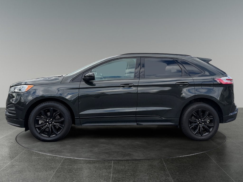 Used 2024 Ford Edge SE w/ Black Appearance Package AWD/4WD image 6