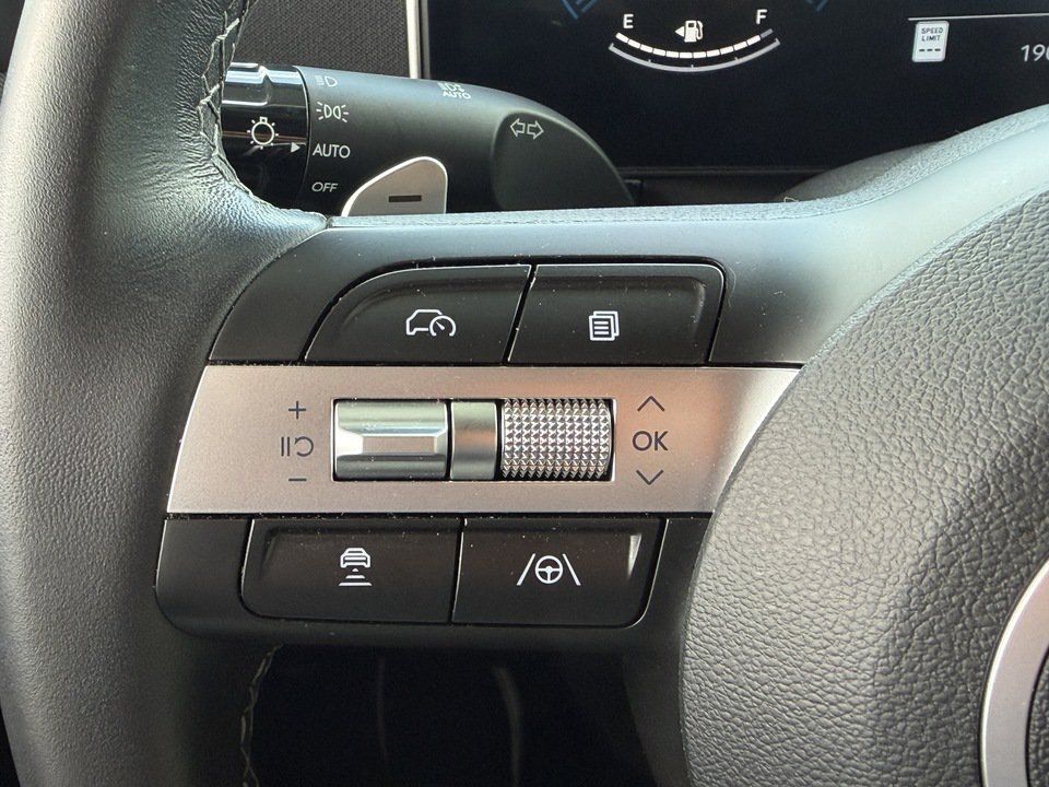 Used 2026 Hyundai Sonata SEL FWD image 14