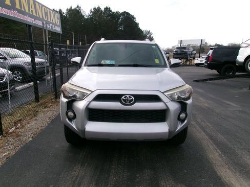 Used 2014 Toyota 4Runner SR5 image 4