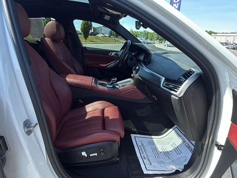 Used 2022 BMW X6 xDrive40i w/ Executive Package AWD/4WD image 17