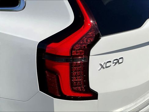 New 2026 Volvo XC90 T8 Ultra w/ Lounge Package image 25
