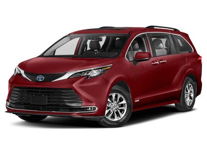 Used 2021 Toyota Sienna XLE w/ XLE Plus Package