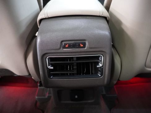 Used 2021 Lincoln Corsair AWD w/ Premium Package image 30